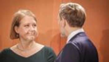 sozialleistungen: wie paternalistisch darf unser sozialstaat sein?