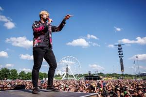 „rock im park“ in nürnberg: drachenkostüme, japanischer metal und keanu reeves am bass