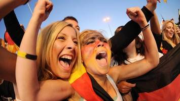 public viewing in langenhorn: hier können 500 fans mitfiebern