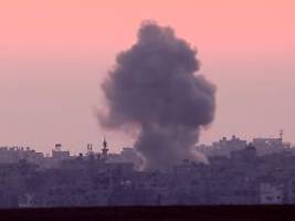 für hilfslieferungen: israel kündigt tägliche taktische pause im süden gazas an