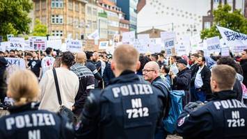 Nach Demo: Behrens will Forderung nach Kalifat verbieten