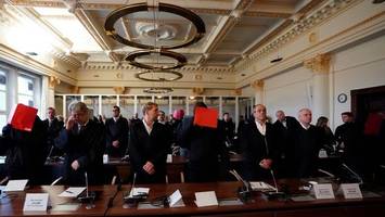 stadtpark-vergewaltigung: frau nach hetze im netz verurteilt