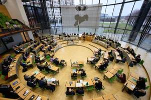 umfrage-ergebnisse zur landtagswahl in sachsen 2024: wer liegt in den umfragen aktuell vorn?