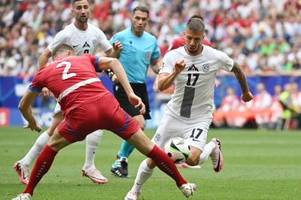 Jovic rettet Serbiens Hoffnungen - Auch Sesko hofft weiter