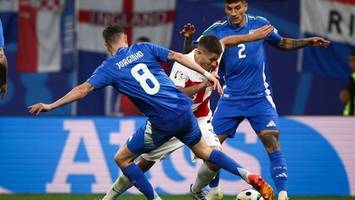 Italien zittert sich ins Achtelfinale - 1:1 gegen Kroatien