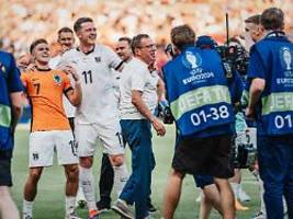 Österreich feiert Gruppensieg: Rangnicks Fußball schockt nicht nur die Niederlande