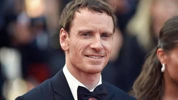 Produzent Clooney holt Michael Fassbender vor die Kamera