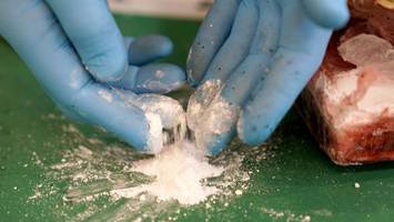 bande soll eine tonne kokain geschmuggelt haben