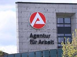 schwäche am arbeitsmarkt hält: zahl der arbeitslosen steigt im juni unerwartet