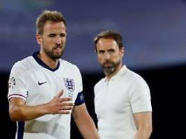 bellingham völlig tot: england-fans versöhnen sich mit drecksloch und wüten gegen trainer