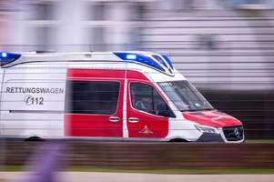 Motorradfahrer nach Kollision mit Lastwagen schwer verletzt