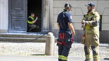 brandanschlag auf norwegisches königsschloss in oslo