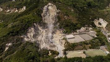 Beim Supervulkan: Küste bricht plötzlich in sich zusammen