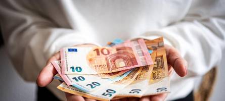 Pflegegeld-Erhöhung 2025: Wie hoch fällt sie aus? Mit Tabelle