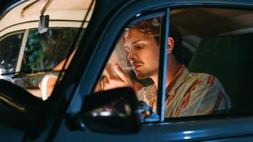 im adac-test - schalt-chaos, einpark-eklat: was passiert, wenn sie 1h nach dem cannabis-konsum auto fahren