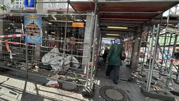 So eklig sieht der Haupteingang zur U-Bahn am Zoo aus