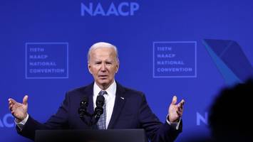 "kriegswaffen von straßen verbannen“ - biden fordert nach attentat auf trump sturmgewehr-verbot