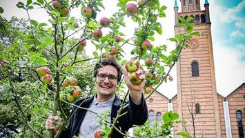 Wie Hannes Langbein Kirche und Kunst zusammenbringt