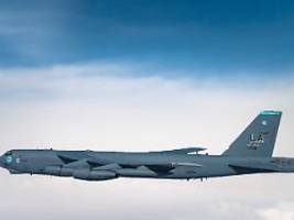 näherten sich der grenze: russland fängt us-bomber über der arktis ab