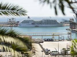 steuer deutlich erhöhen: barcelona will kreuzfahrttouristen stärker zur kasse bitten