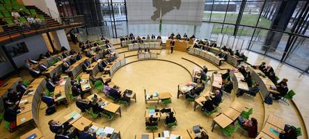 Umfrage-Ergebnisse zur Landtagswahl in Sachsen 2024: Wer liegt in den Umfragen aktuell vorn?