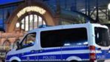 Nächtliche Kontrolle: Mit Haftbefehl gesucht - Festnahme in Hauptbahnhof Erfurt
