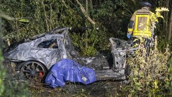 Zwei Tote nach mutmaßlichem Autorennen auf A44 bei Dortmund