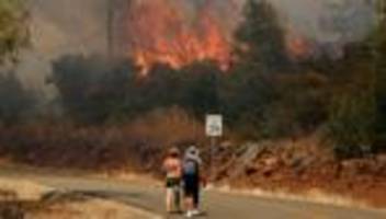 Kalifornien: Waldbrand zwingt Tausende Menschen zur Flucht
