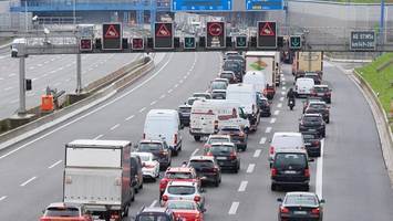 A7: Neun Kilometer Stau gen Norden nach Unfall im Elbtunnel