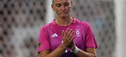 Verletzung bei DFB-Kapitänin Popp offenbar nicht so schlimm