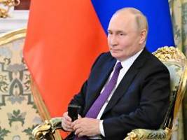 freiwillige für ukraine-krieg: putin verdoppelt sonderprämie für einsatz an der front