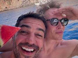 Watermelon Sugar High: Schweighöfer und M'Barek urlauben auf Ibiza