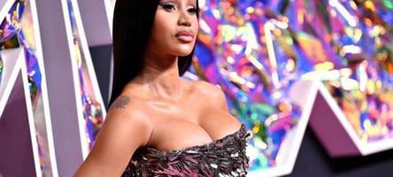Cardi B wieder schwanger - Rapperin zeigt ihren Babybauch