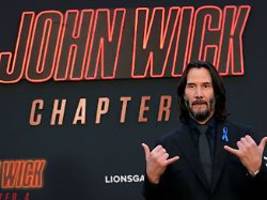 vom action-star zum schwätzer: keanu reeves zeigt sich von einer neuen seite