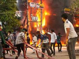 Internet wird abgestellt: Mindestens 300 Tote bei Protesten in Bangladesch