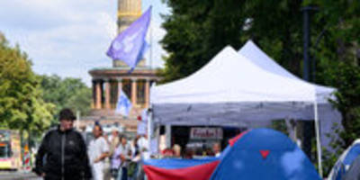 quer­den­ke­r*in­nen in berlin: afterhour für 711