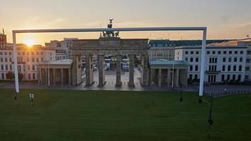 em-tor aus der fan zone – verschrottet statt versteigert
