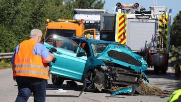66-jähriger stirbt bei schwerem unfall auf der b5