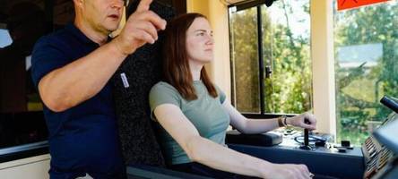 verkehrsbetriebe setzen studenten als straßenbahnfahrer ein