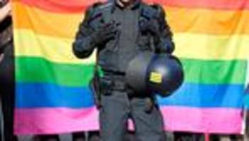 csd in bautzen: wo die regenbogenfahne brennt