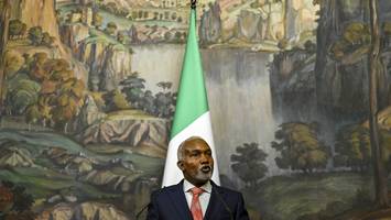 reisewarnungen für nigeria - außenminister übt scharfe kritik an den usa und großbritannien