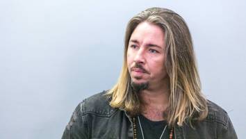 gericht und verband bestätigen - endlich! gil ofarim hat geldstrafe wegen davidstern-lüge an seinem geburtstag gezahlt