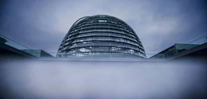 Linke will im Bundestag Abstimmung über US-Waffen erreichen