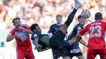 st. pauli: guilavogui überzeugt, vasilj patzt böse