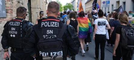 Polizei-Gewerkschaft: CSD vor Übergriffen besser schützen