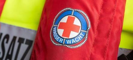 wasserwacht rettet schwimmer bei sturm aus starnberger see