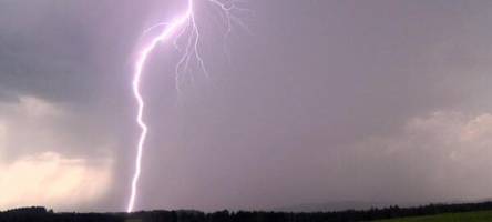 Griechenland: Jetzt auch noch Brände wegen Blitzen