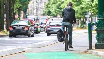 senat spart an radwegen: kaum neue projekte in berlin