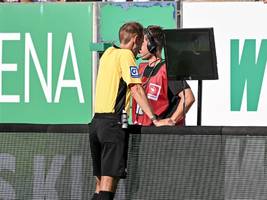 augsburg gegen bremen: 22 spieler, 23 meinungen