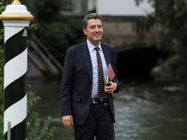 filmfestspiele venedig: der rechte präsident der biennale sonnt sich im glanz der filmstars